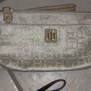 Tommy Hilfiger handbag
